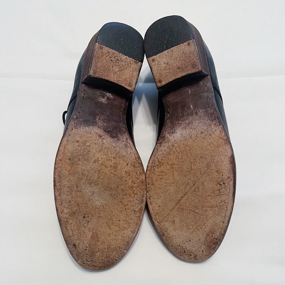 Frye Carson Heeled Oxfords in Black, Size 7.5 - Picture 7 of 9